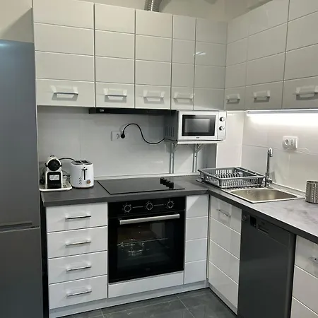Entierement Equipe Neuf - 8 Apartman Budva